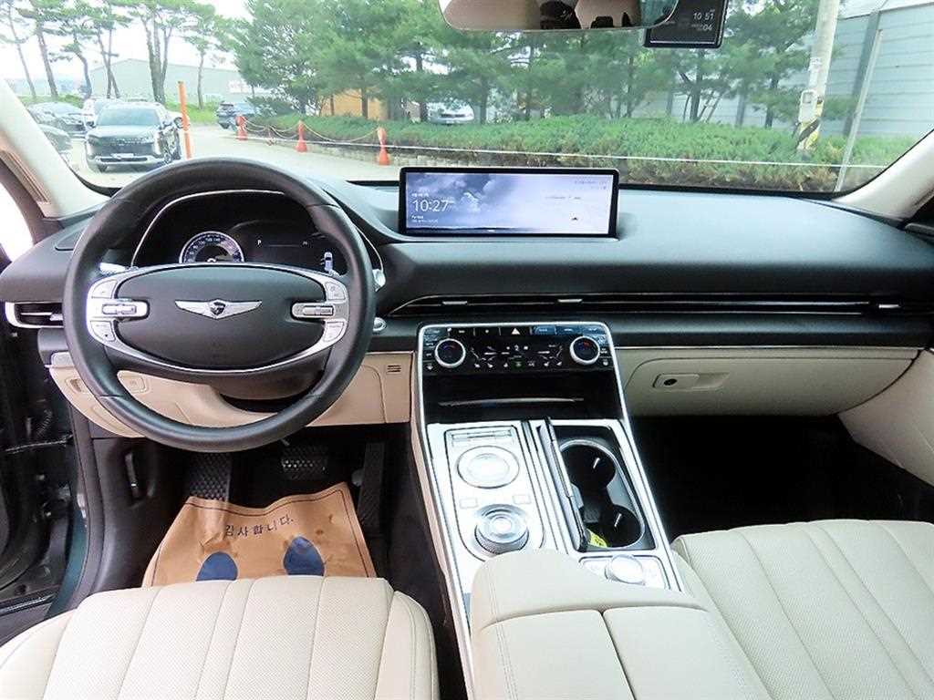 Genesis GV80 - Vista 7