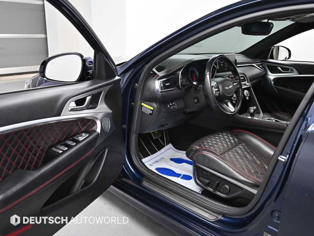 Genesis G70 - Vista 11