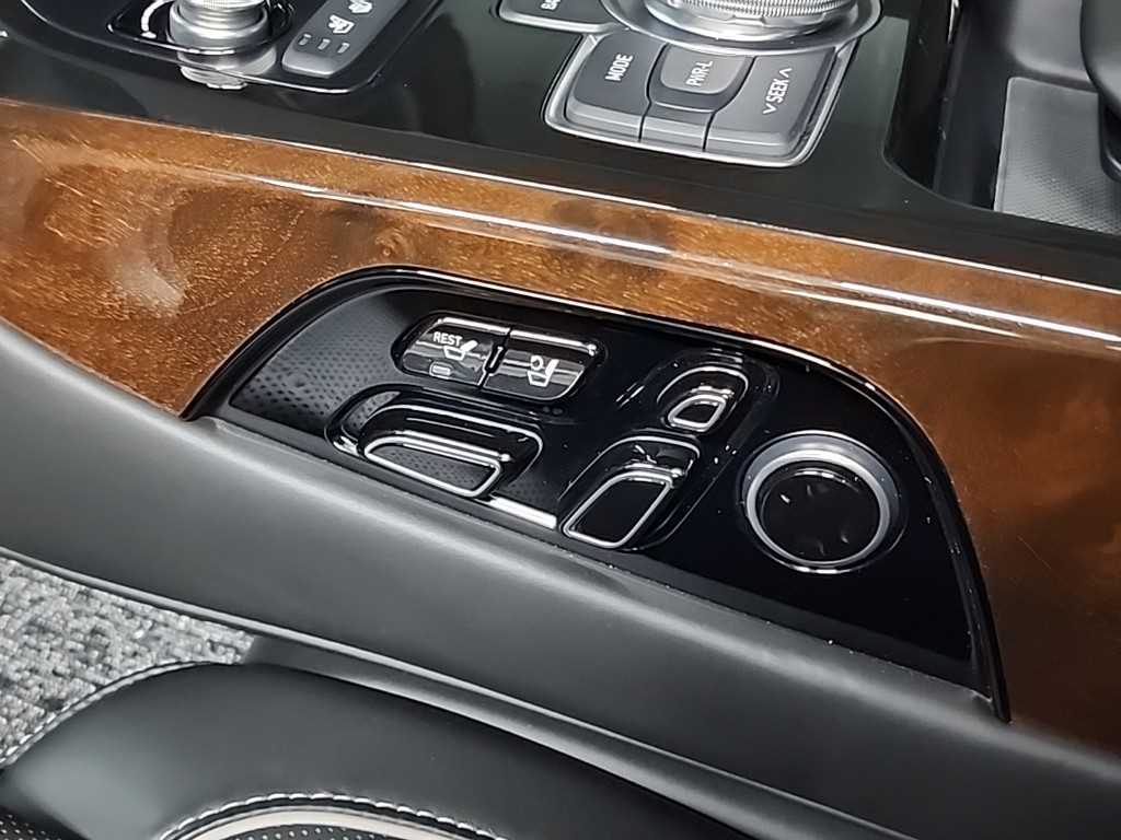 Genesis EQ900 2018 Negro - Importación desde Corea - HF Imports Iquique - Foto 15