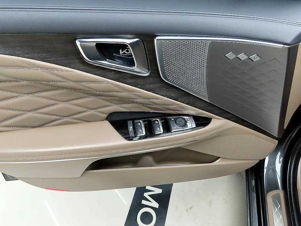KIA K8 - Vista 11