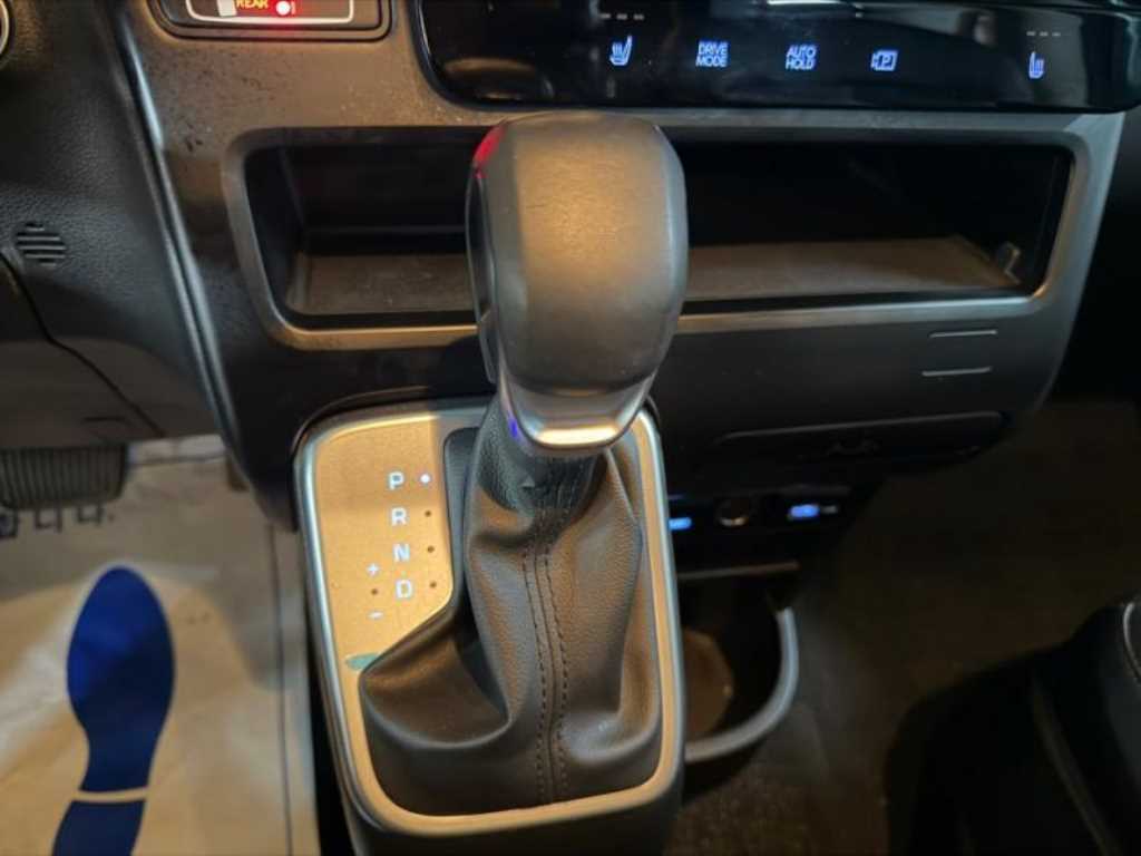 HYUNDAI Staria - Vista 12