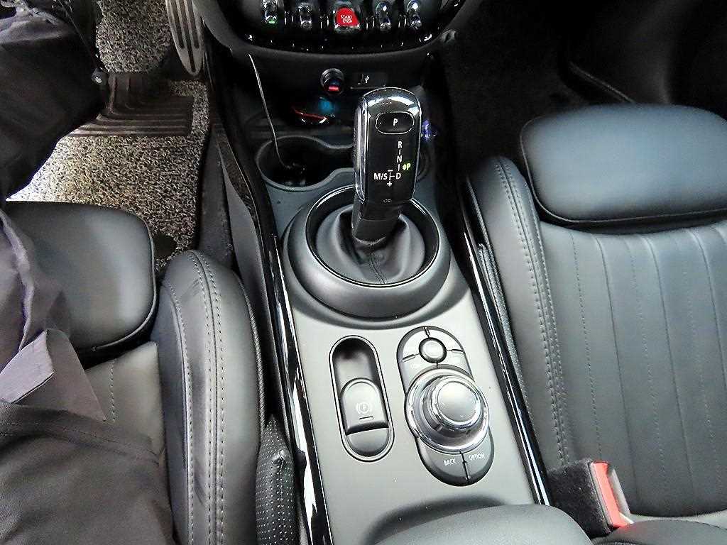 Mini Clubman - Vista 9