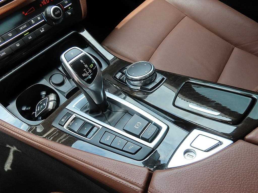 BMW 5 Series - Vista 11