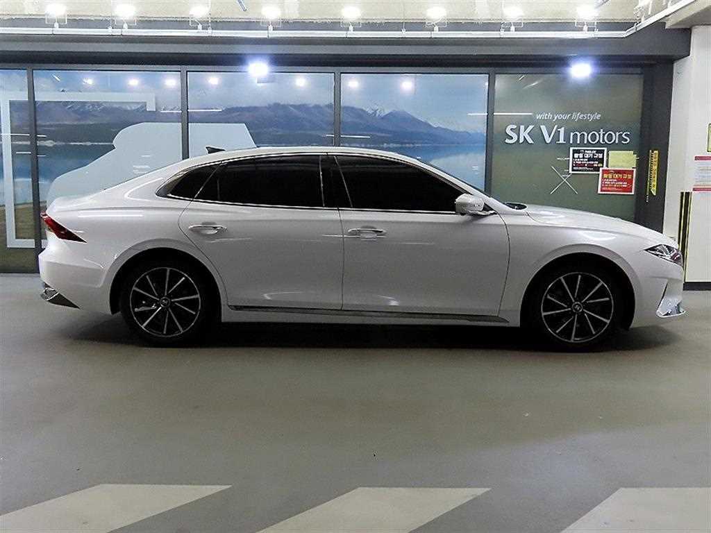 HYUNDAI Grandeur - Vista 3