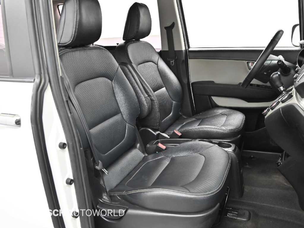 KIA Ray - Vista 10