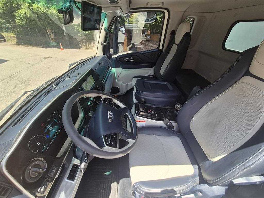 medium and large cargo truck 2024 Blanco - Importación desde Corea - HF Imports Iquique - Foto 13