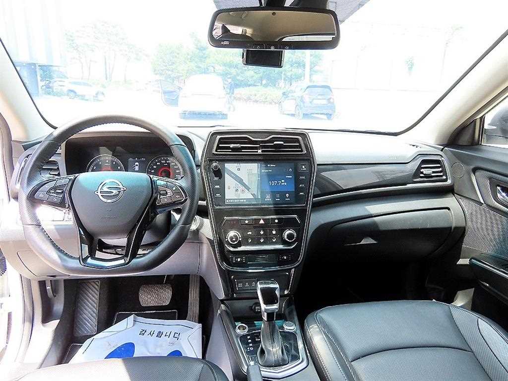 Ssangyong Tivoli - Vista 7
