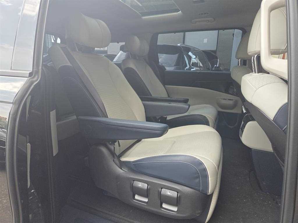 KIA Carnival 2024 Negro - Importación desde Corea - HF Imports Iquique - Foto 16