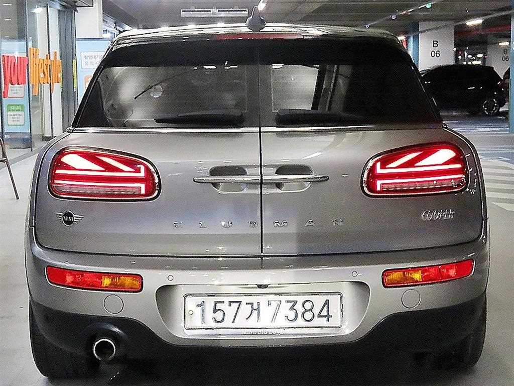 Mini Clubman - Vista 5