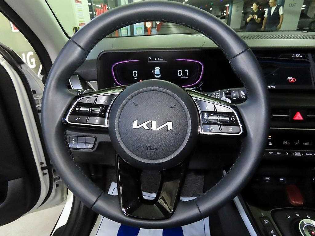 KIA Seltos - Vista 8