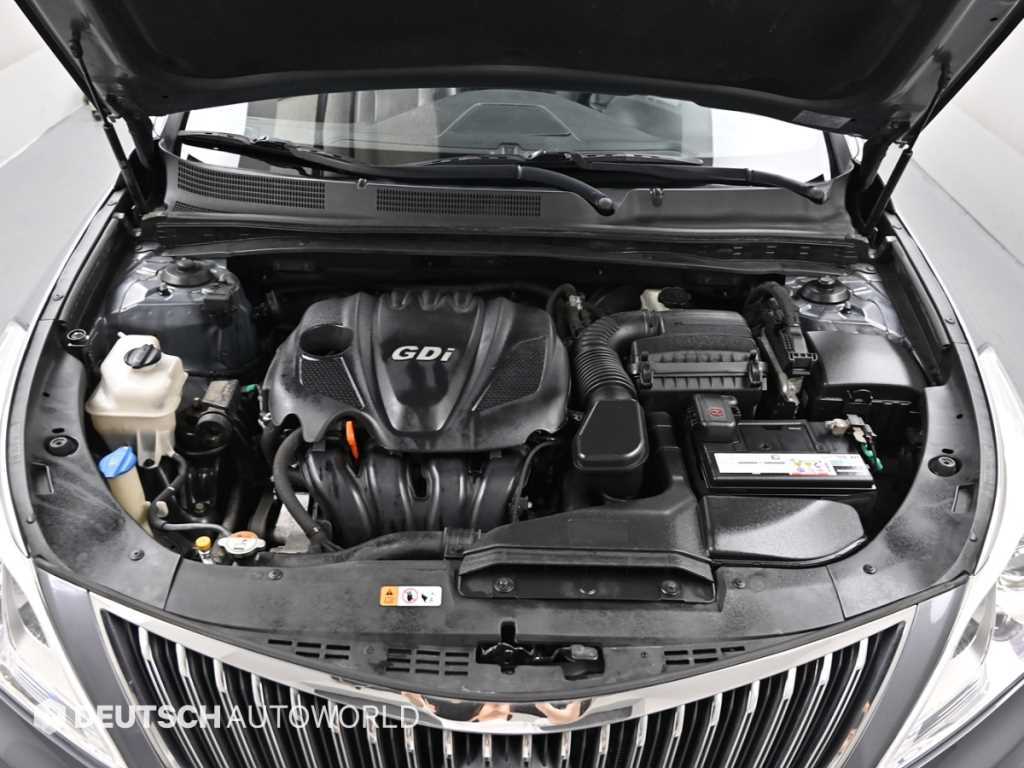 HYUNDAI Grandeur - Vista 6