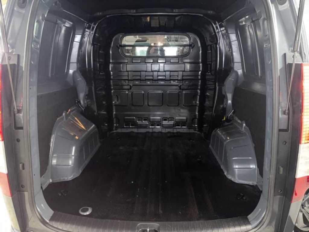 HYUNDAI Staria 2024 Gris - Importación desde Corea - HF Imports Iquique - Foto 18