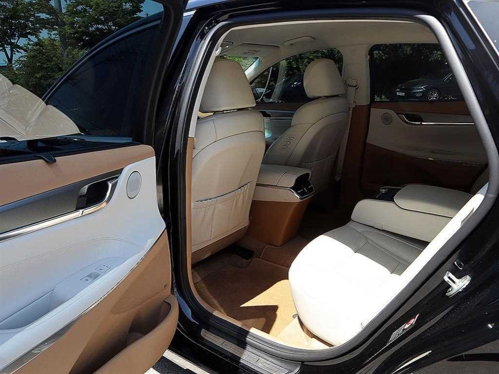 HYUNDAI Grandeur - Vista 7