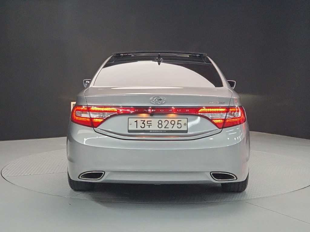 HYUNDAI Grandeur - Vista 3
