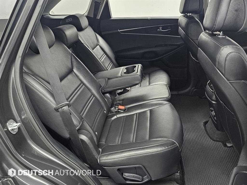 KIA Sorento - Vista 12