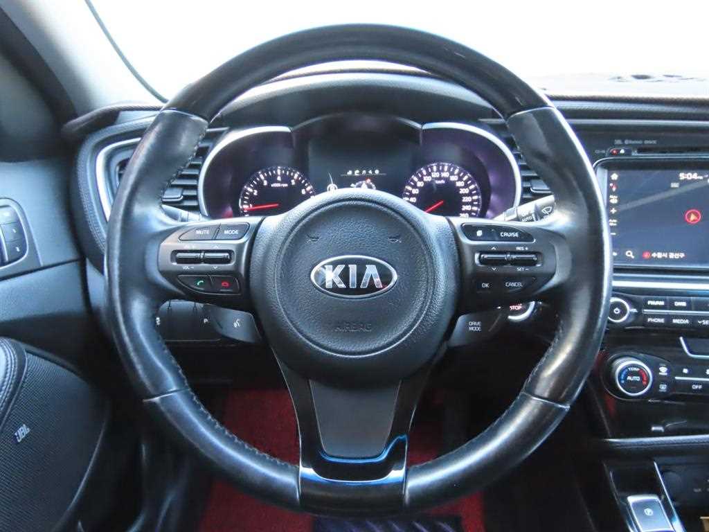 KIA K5 - Vista 11