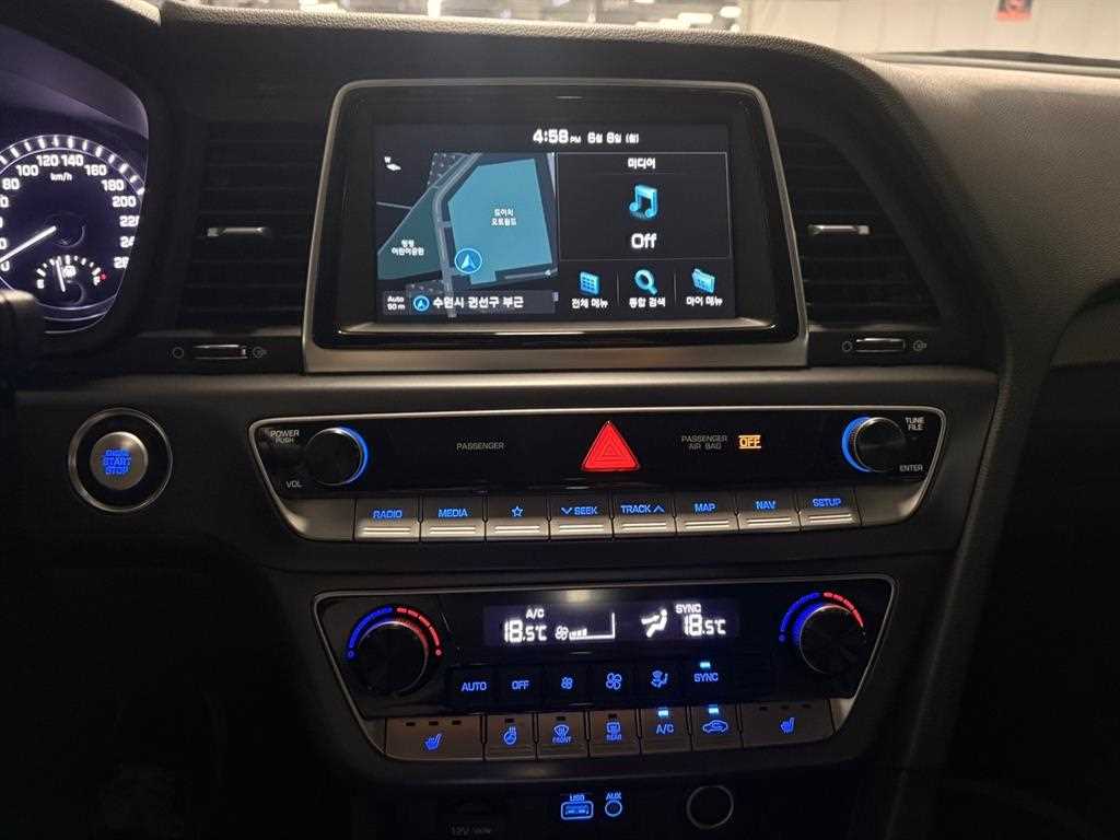 HYUNDAI Sonata - Vista 6