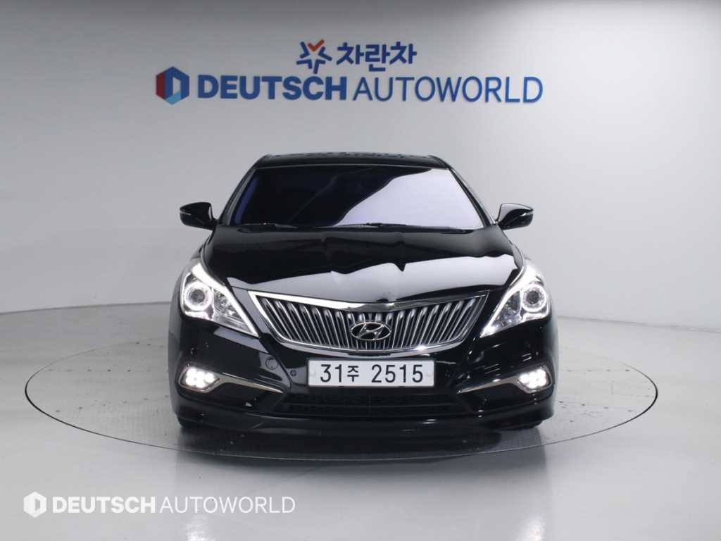 HYUNDAI Grandeur - Vista 3