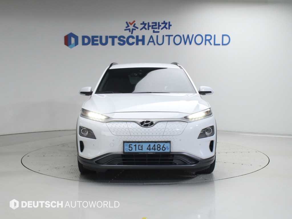 HYUNDAI Kona - Vista 3