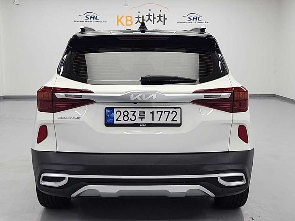 KIA Seltos - Vista 3