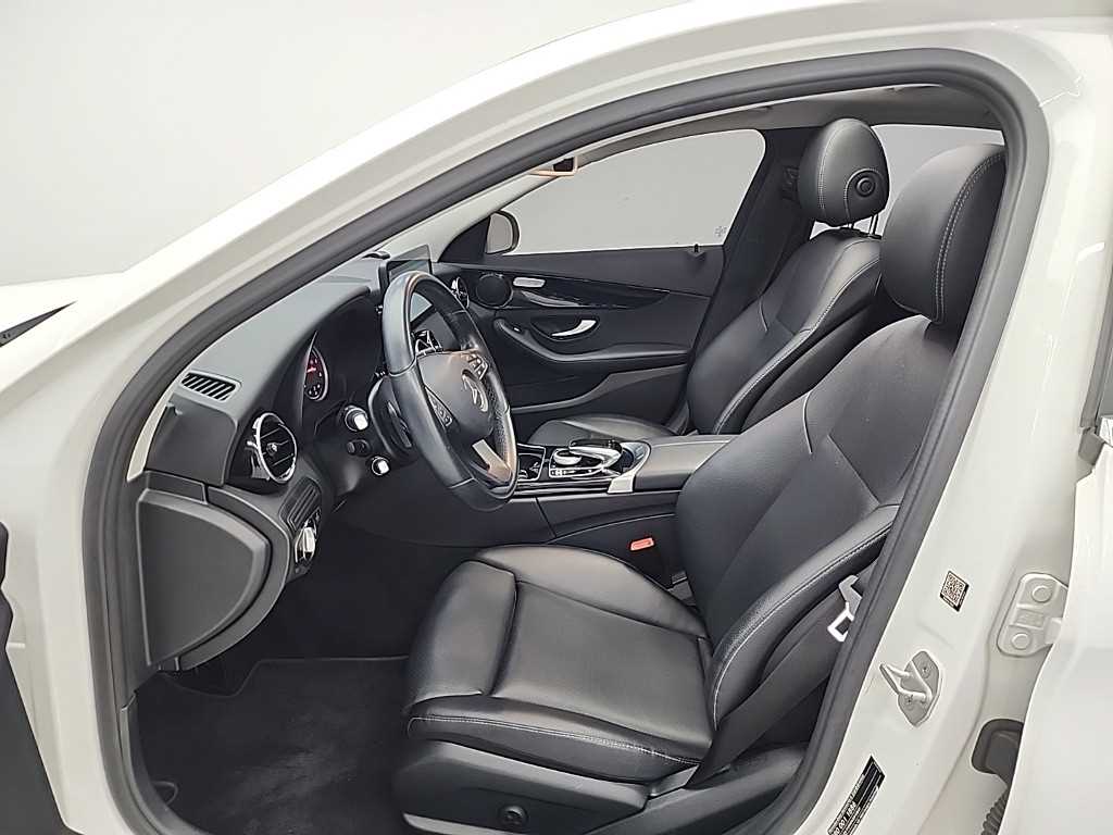 Mercedes Benz C Class - Vista 11