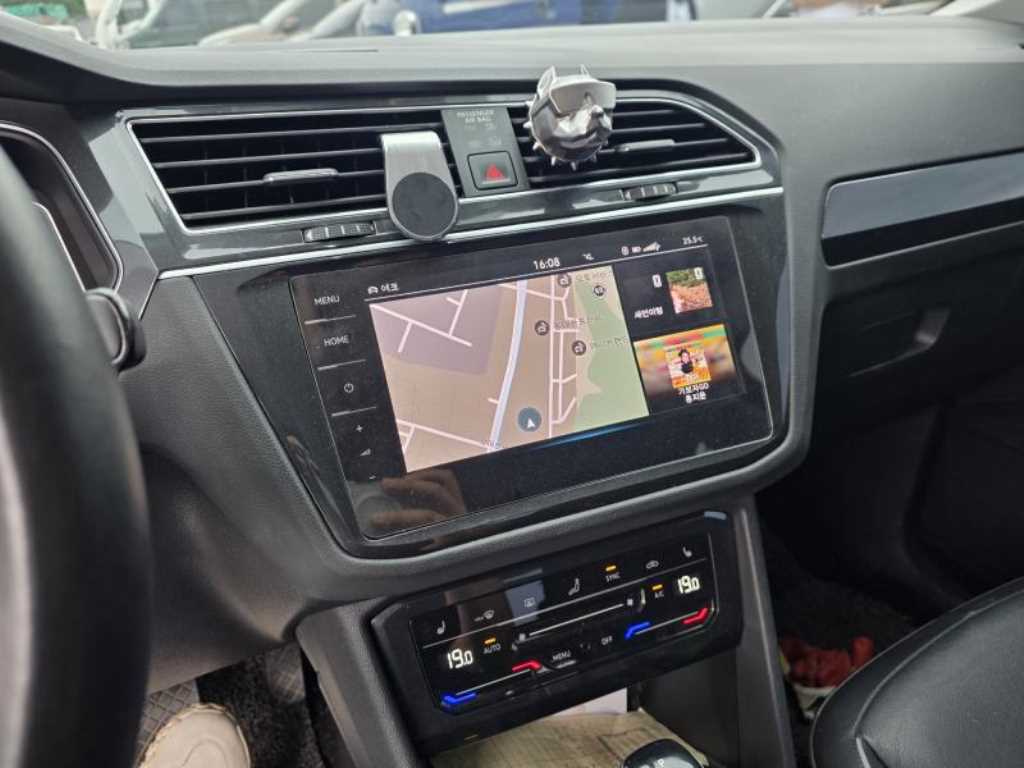 Volkswagen Tiguan - Vista 9