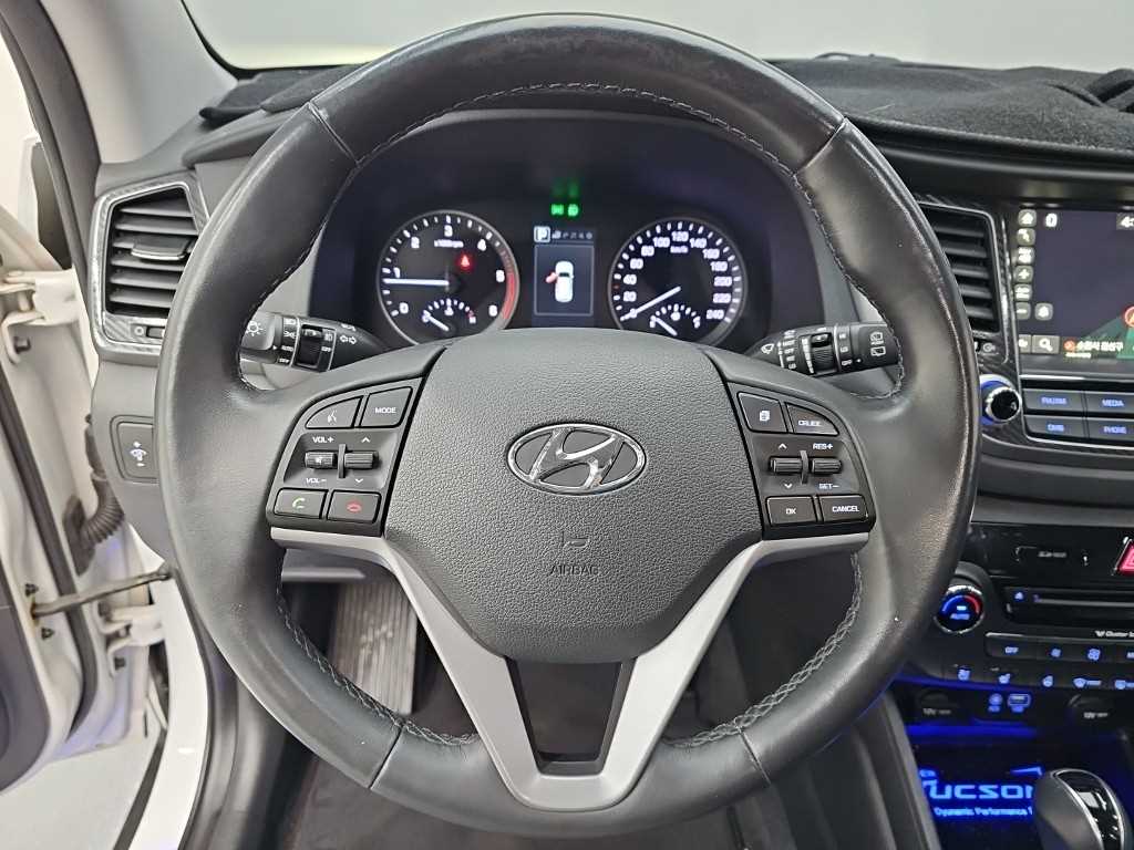 HYUNDAI Tucson - Vista 9