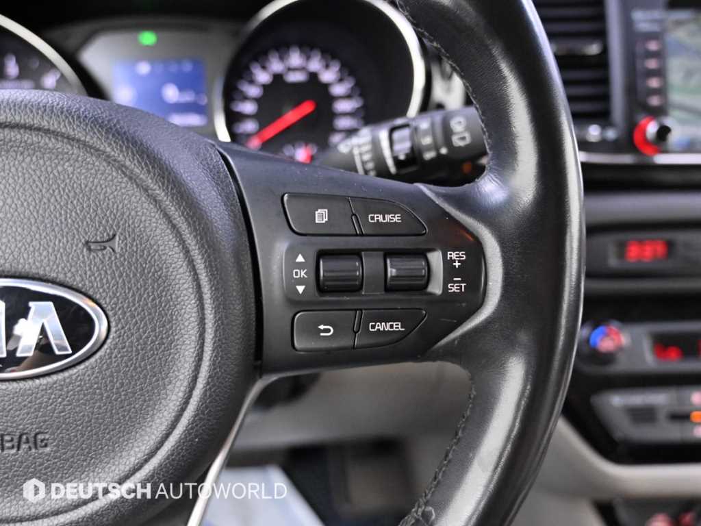 KIA Carnival 2017 - Importación desde Corea - HF Imports Iquique - Foto 17