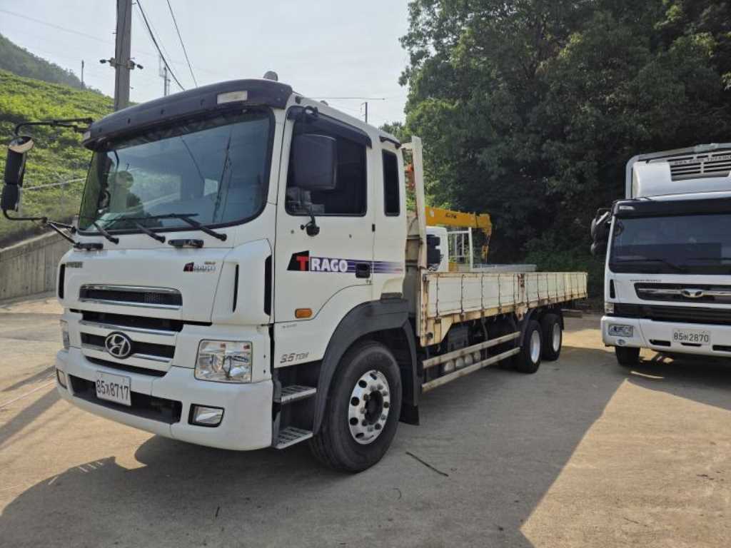 medium and large cargo Cargo 2012 Blanco - Importación desde Corea - HF Imports Iquique - Foto 1