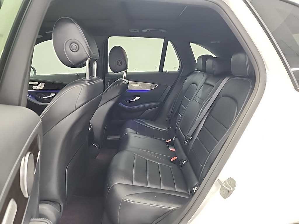 Mercedes Benz GLC Class - Vista 12
