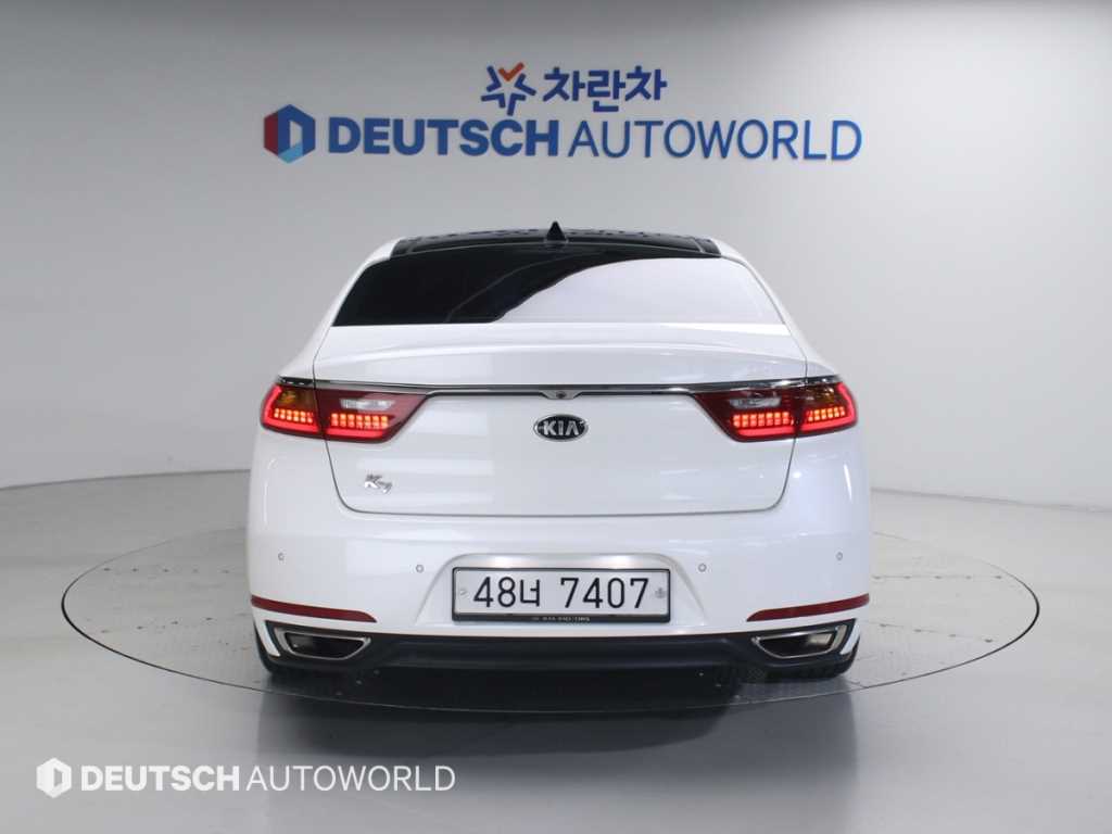 KIA K7 - Vista 4