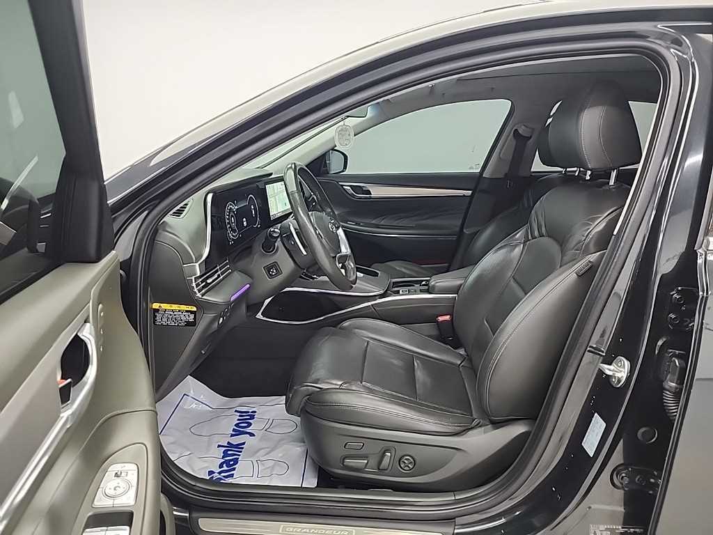 HYUNDAI Grandeur - Vista 11