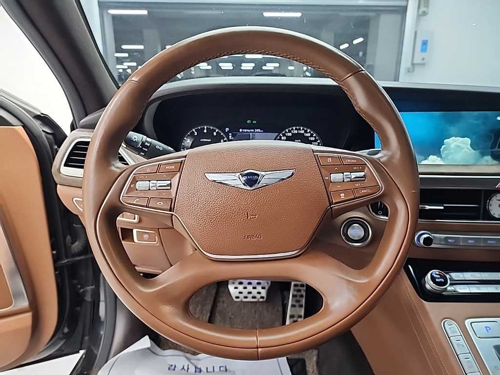 Genesis G90 - Vista 9