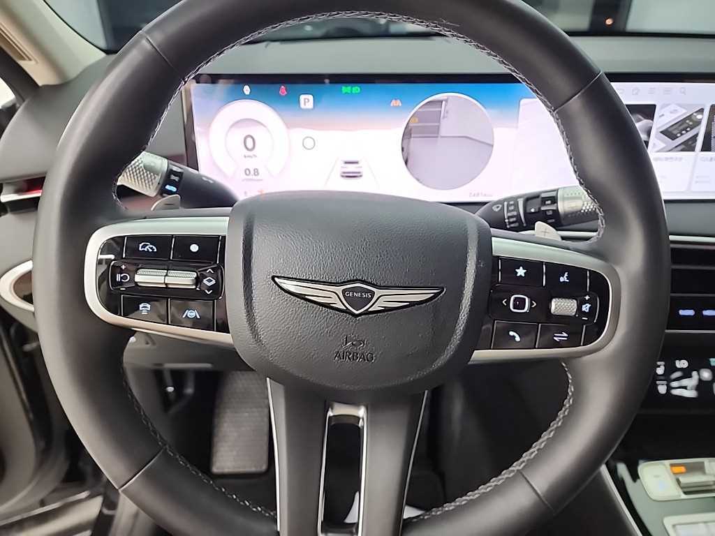 Genesis GV70 - Vista 9