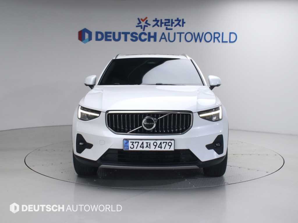 Volvo XC40 - Vista 3