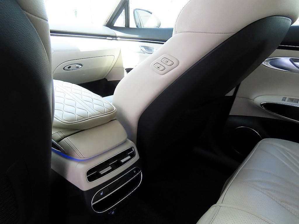 Genesis GV70 2024 Blanco - Importación desde Corea - HF Imports Iquique - Foto 13