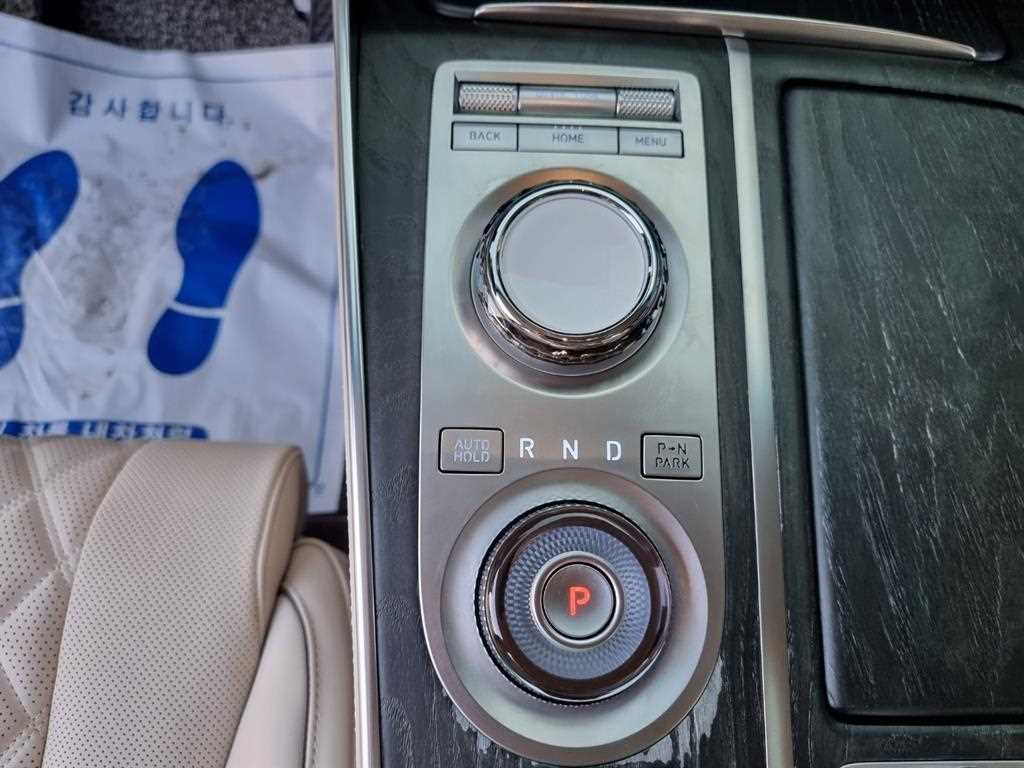 Genesis GV80 - Vista 7