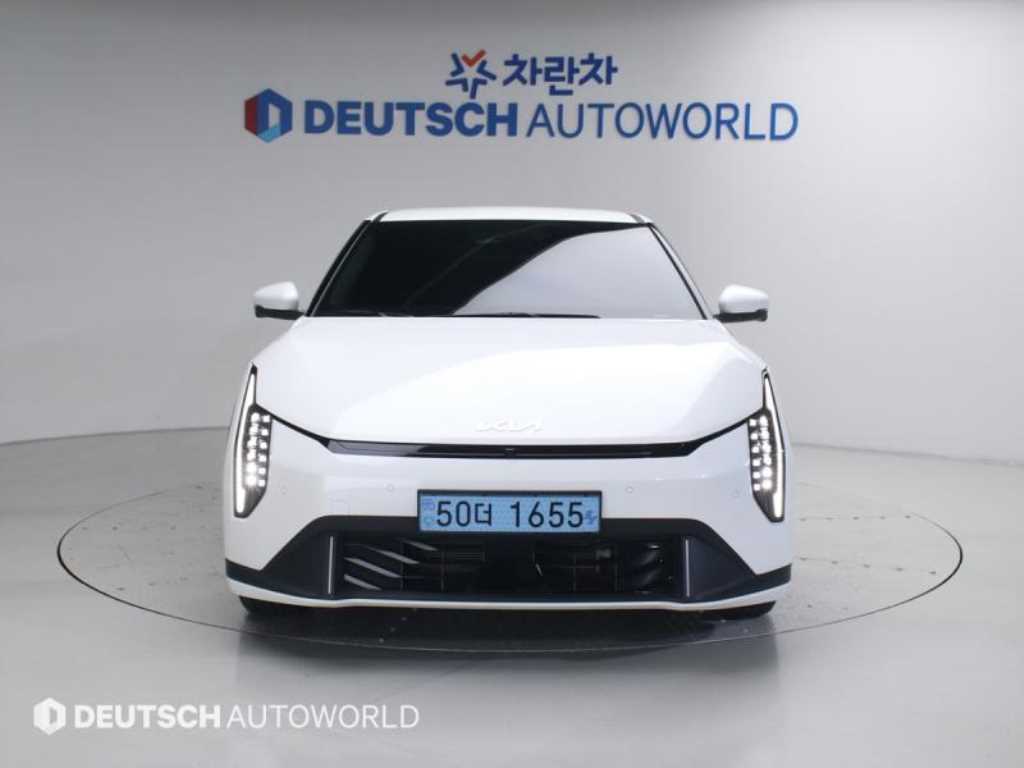KIA EV4 - Vista 3