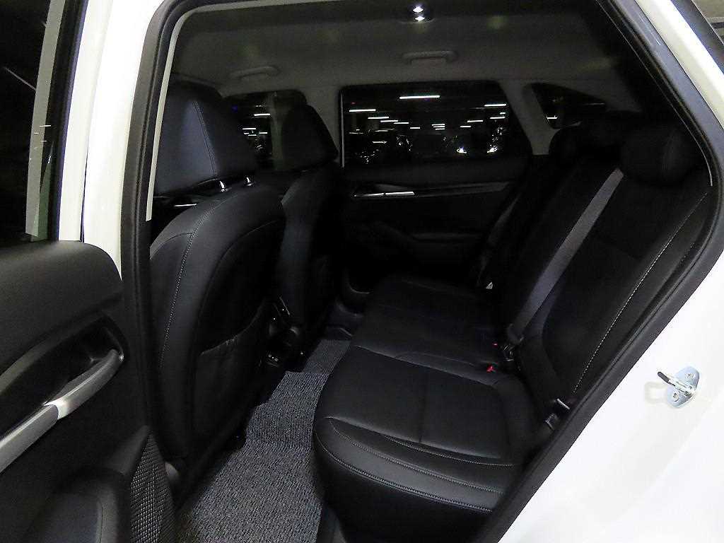 KIA Seltos - Vista 7