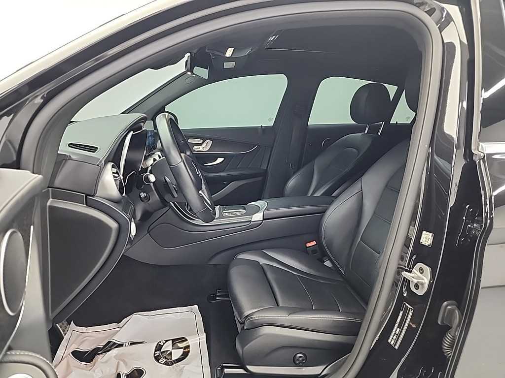Mercedes Benz GLC Class - Vista 11