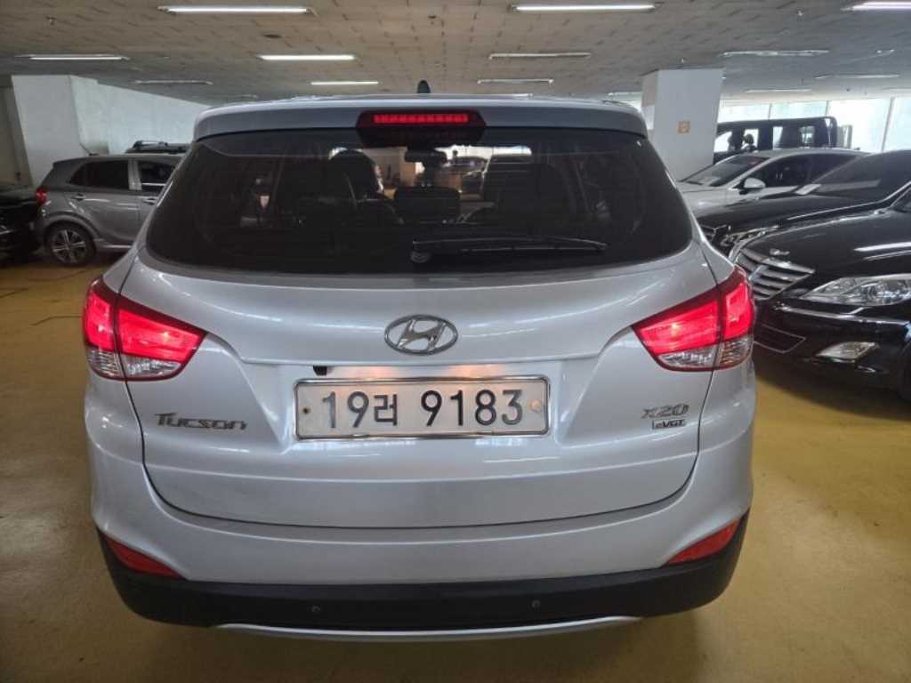 HYUNDAI Tucson - Vista 5