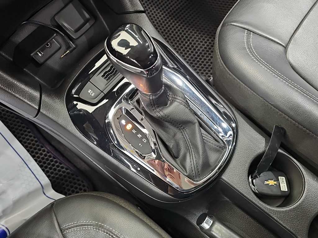 Chevrolet Cruise - Vista 8