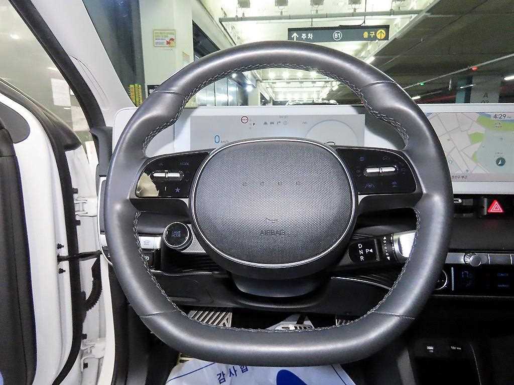 HYUNDAI Ioniq 5 - Vista 8