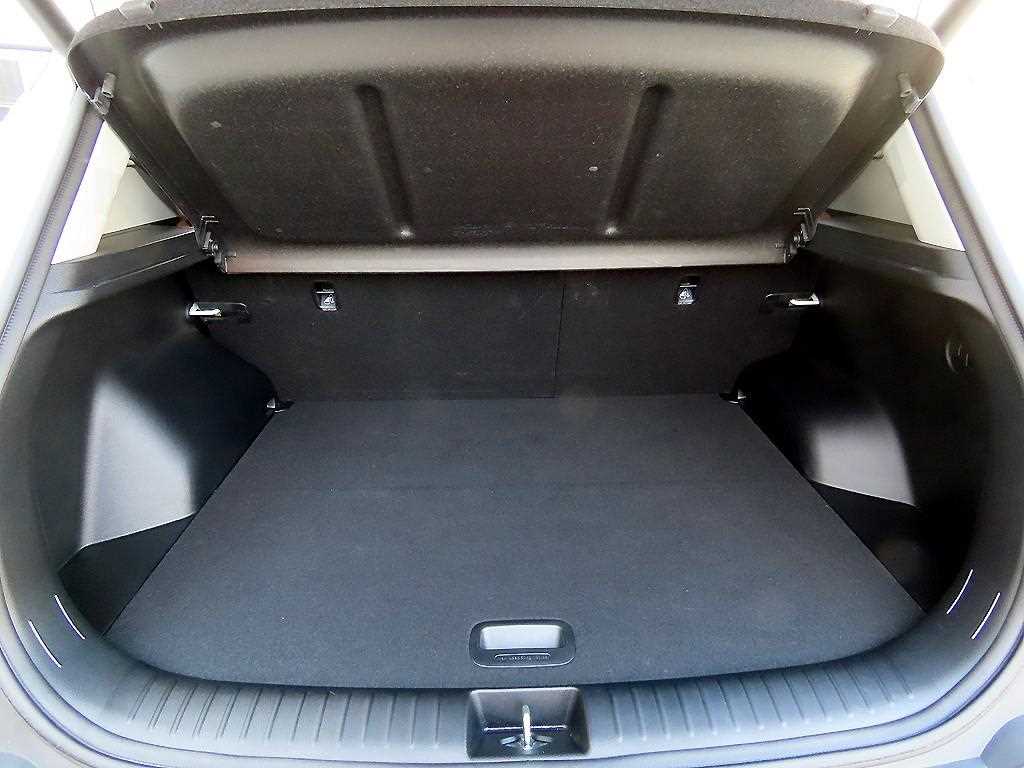 KIA Seltos 2024 Blanco - Importación desde Corea - HF Imports Iquique - Foto 17