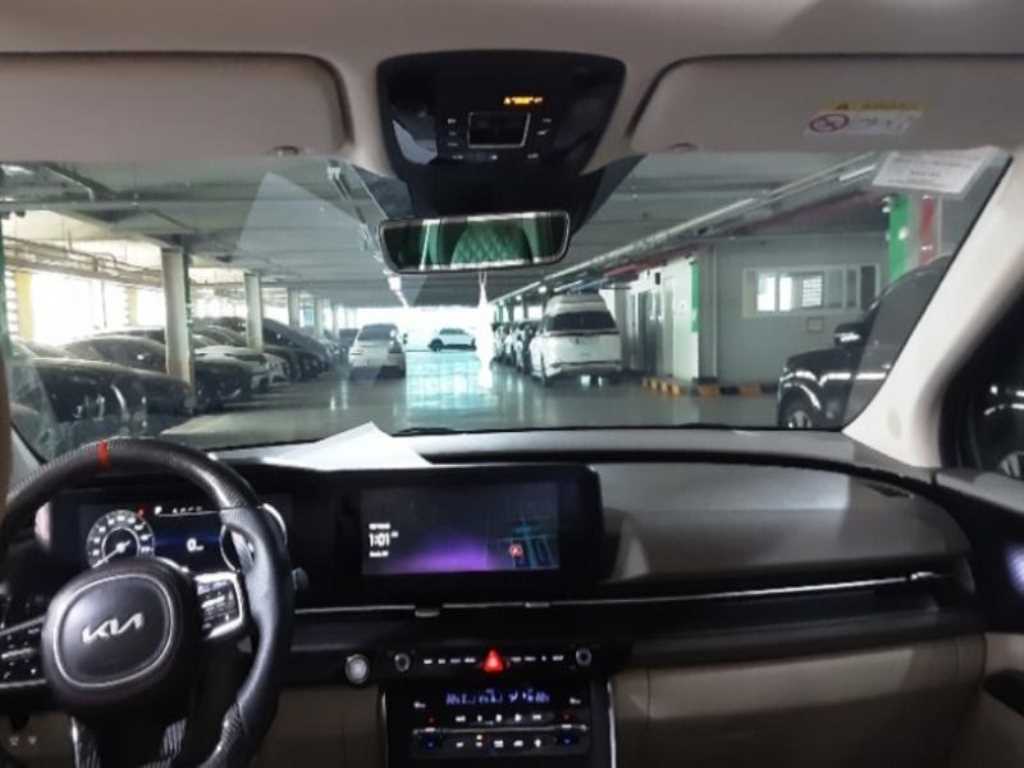KIA Carnival - Vista 7