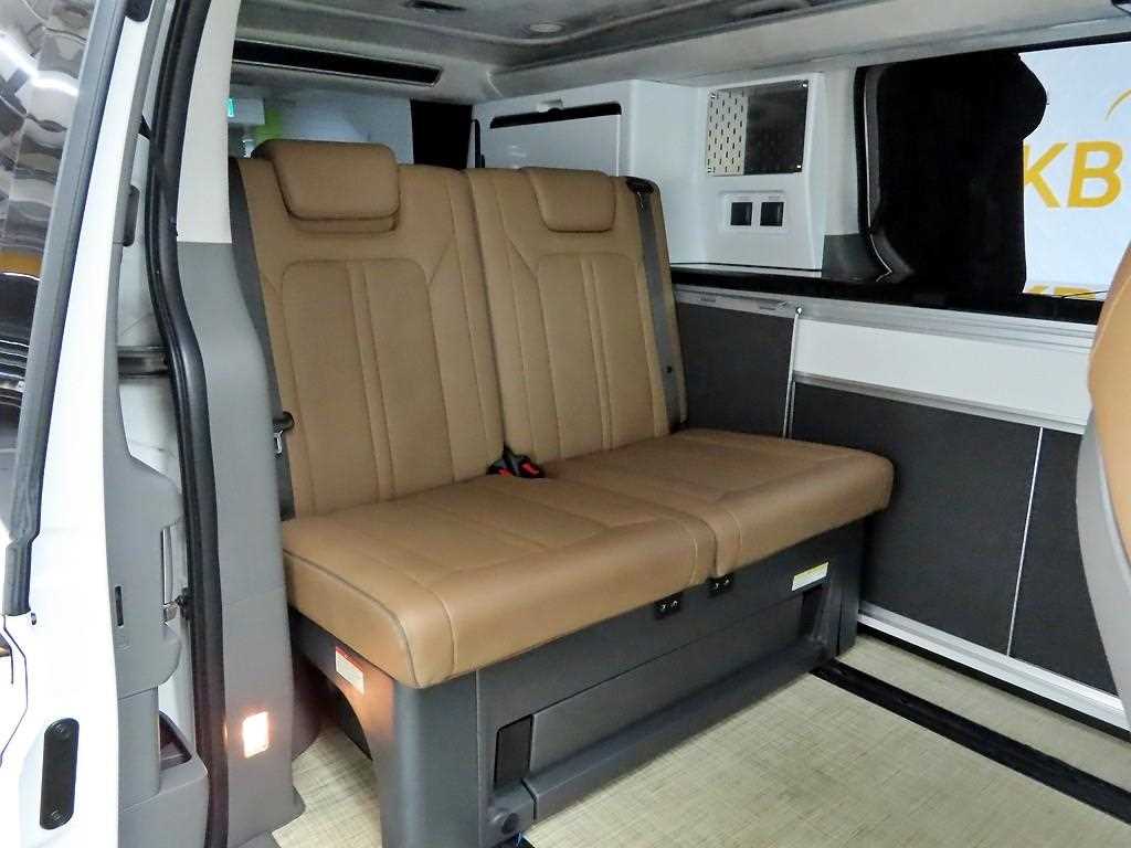 HYUNDAI Staria - Vista 12