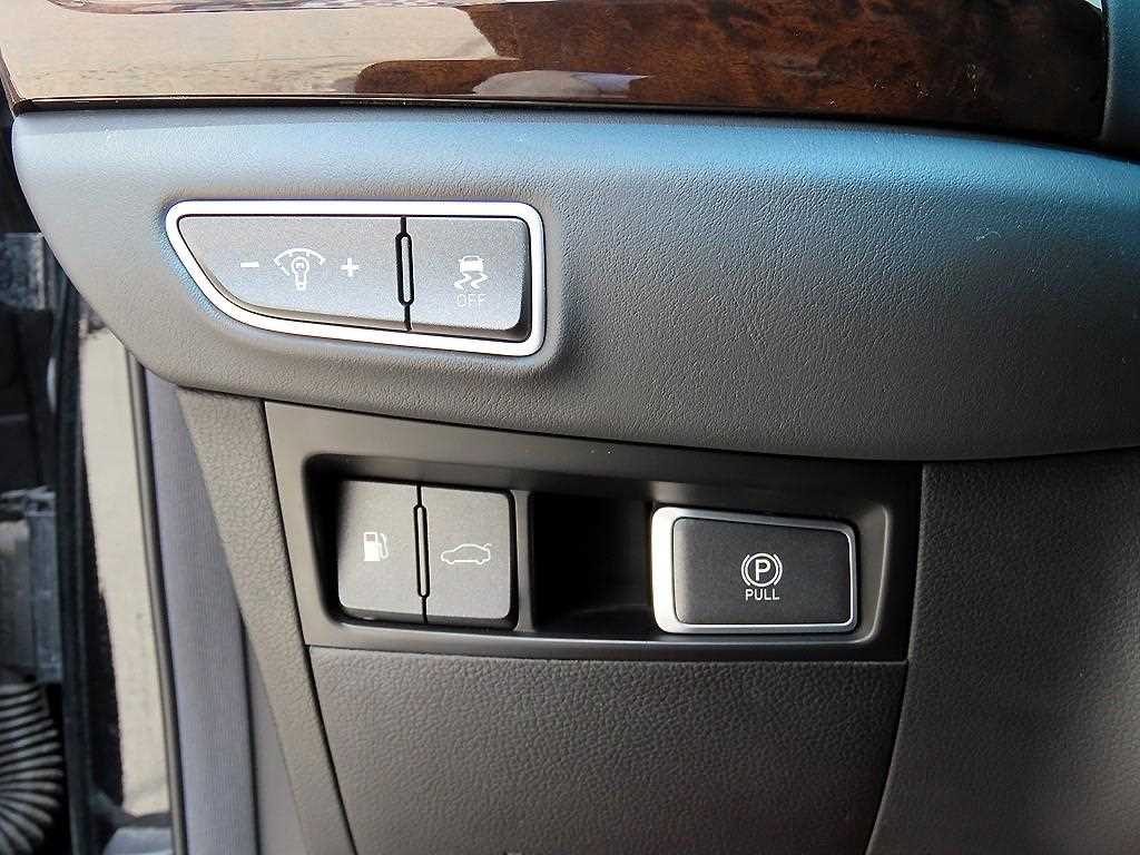 Genesis EQ900 2016 Negro - Importación desde Corea - HF Imports Iquique - Foto 13