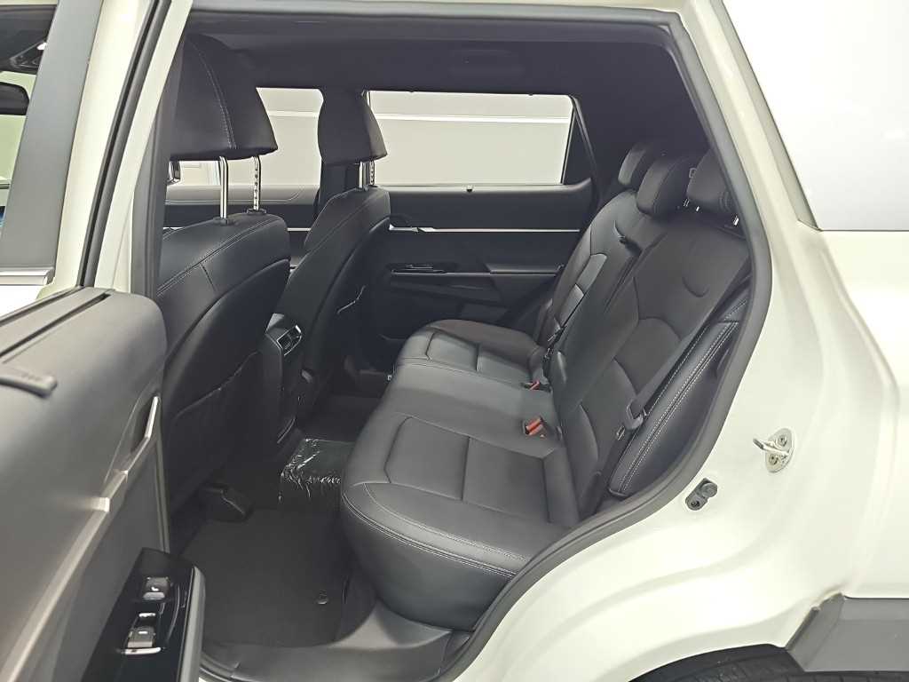 Ssangyong Torres - Vista 12