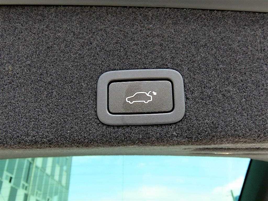 Volvo XC60 2017 - Importación desde Corea - HF Imports Iquique - Foto 16