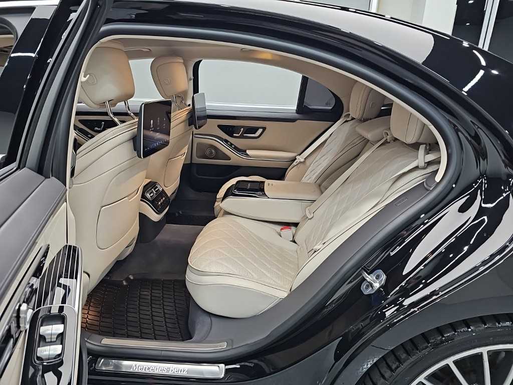 Mercedes Benz S Class - Vista 12